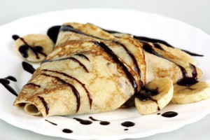 close-up crepe with bananas and chocolate